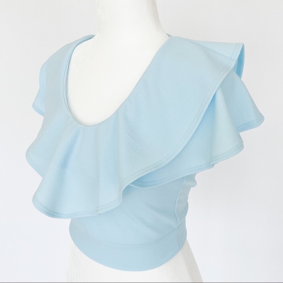 Ruffled collar open back cropped top - Picture 3 of 6